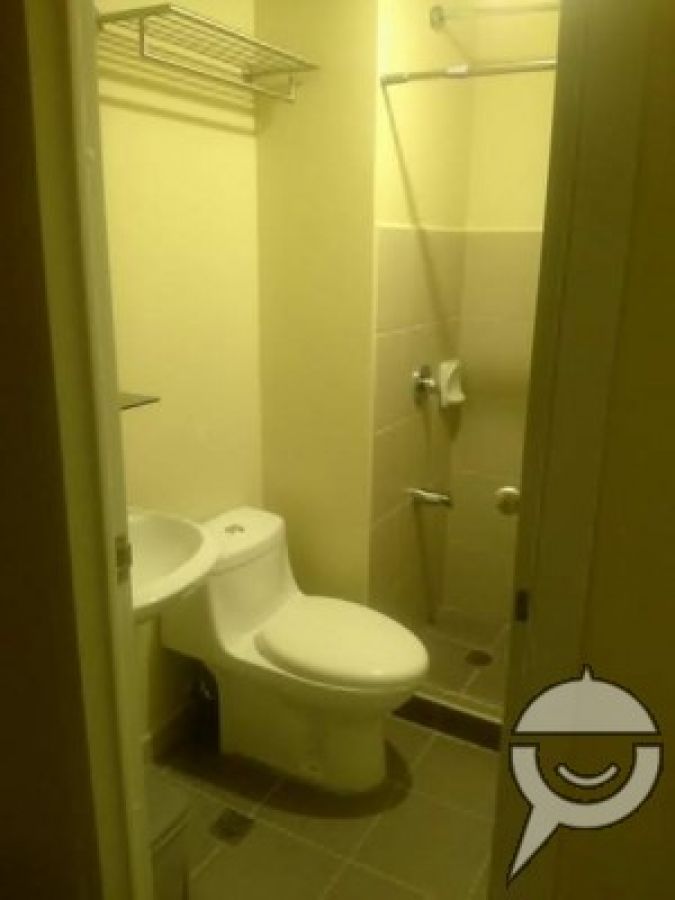 Studio Unit with Parking08