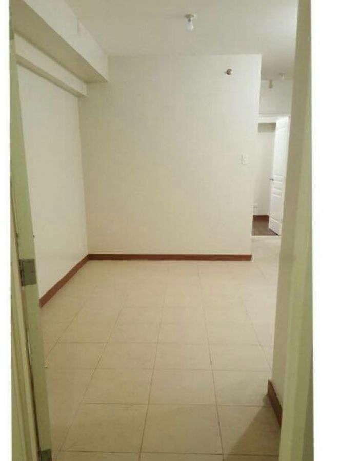 Affordable 2 Bedroom Condo For Rent Flair Towers Mandaluyong08