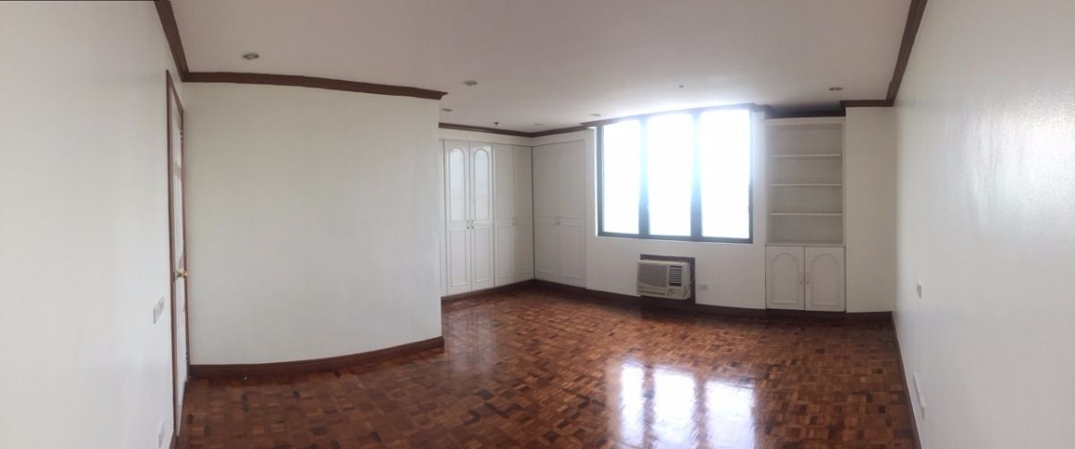 3 Floors Penthouse For Rent Renaissance Tower Near Ortigas CBD10