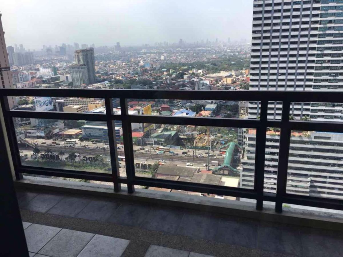Mandaluyong City Fully Furnished 2 Bedroom For Rent Flair Towers10