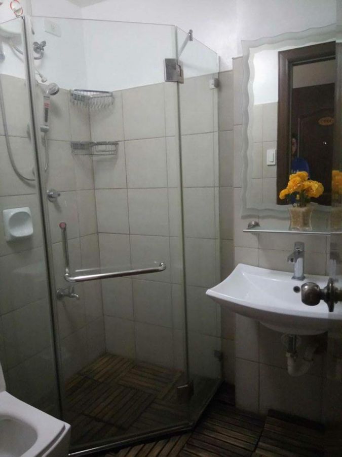 For Rent 2Bedroom Fully furnished 25k in Taguig City08