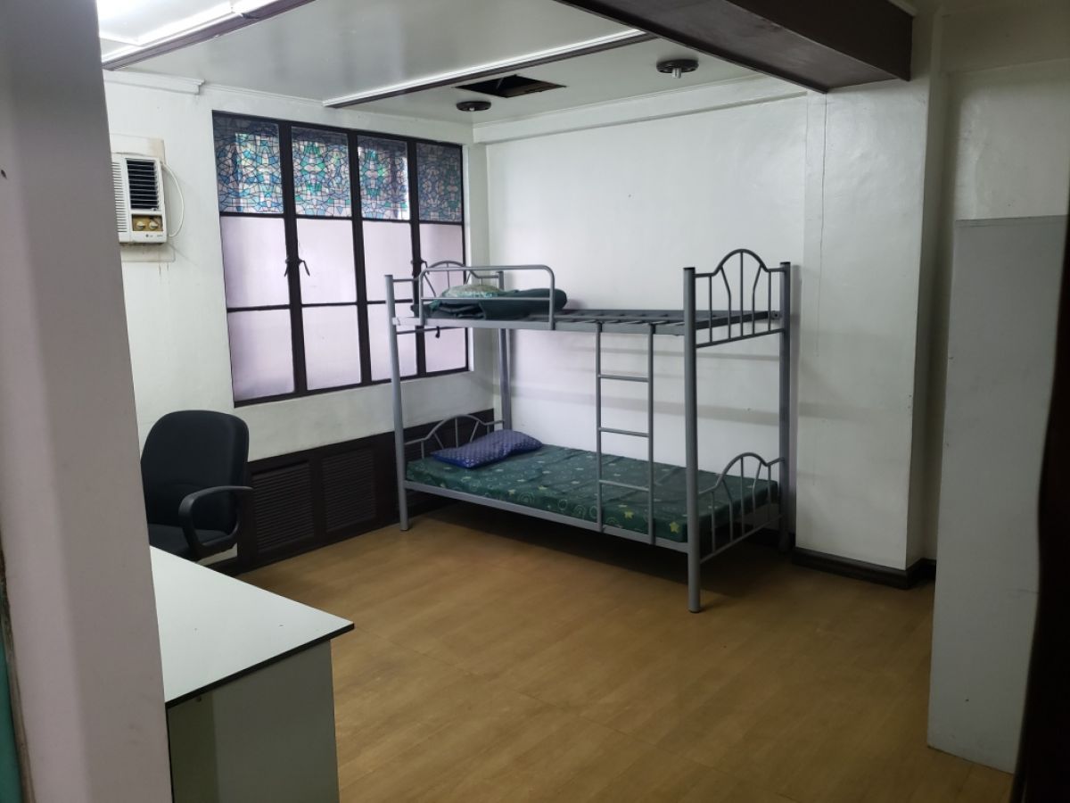 Makati Sarmiento 76 sqm 2 Bedroom Condo Unit For Lease04