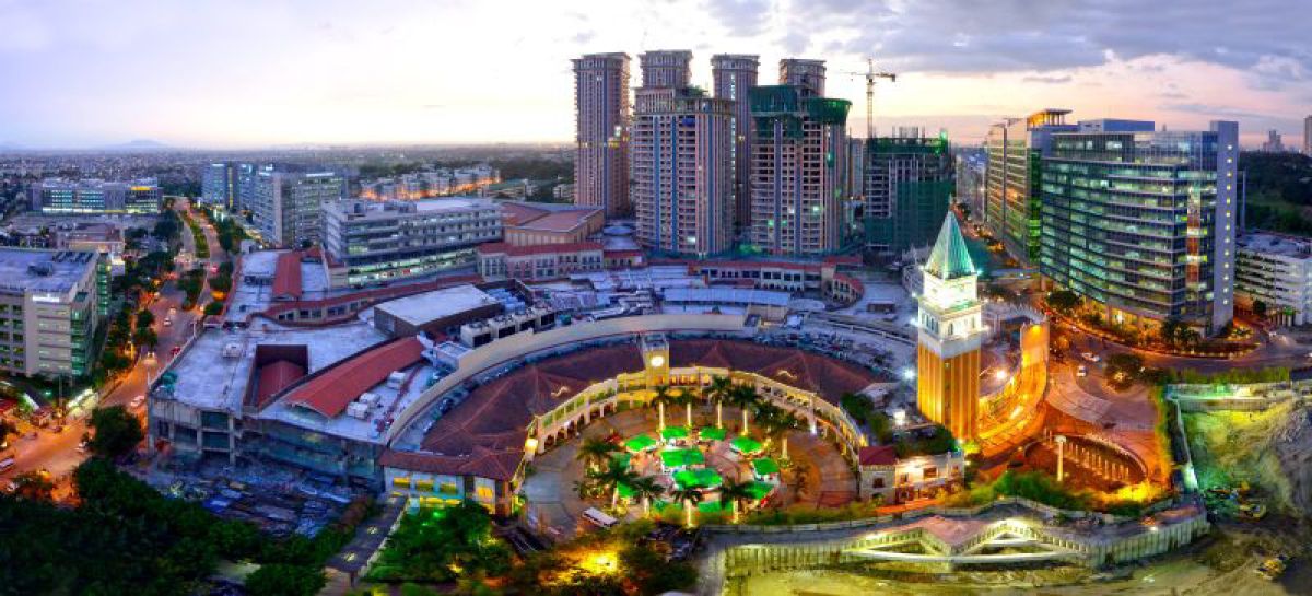 3 Bedroom Condo w Parking McKinley Garden Villas Taguig10