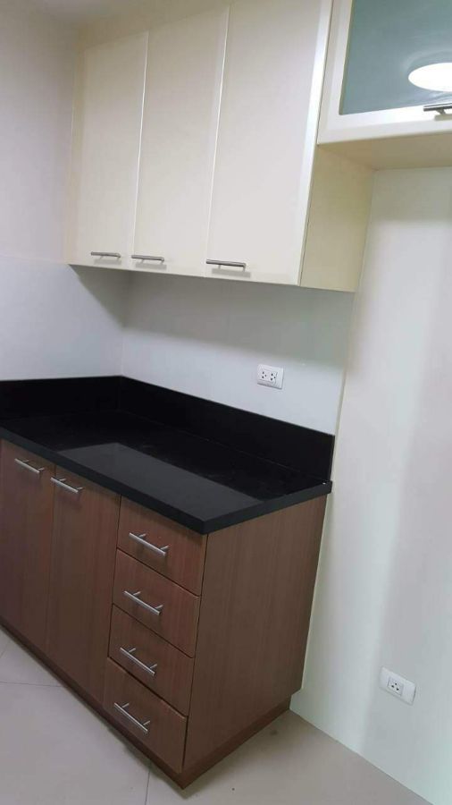 Two Bedroom For Rent in 8 Forbes town Road03