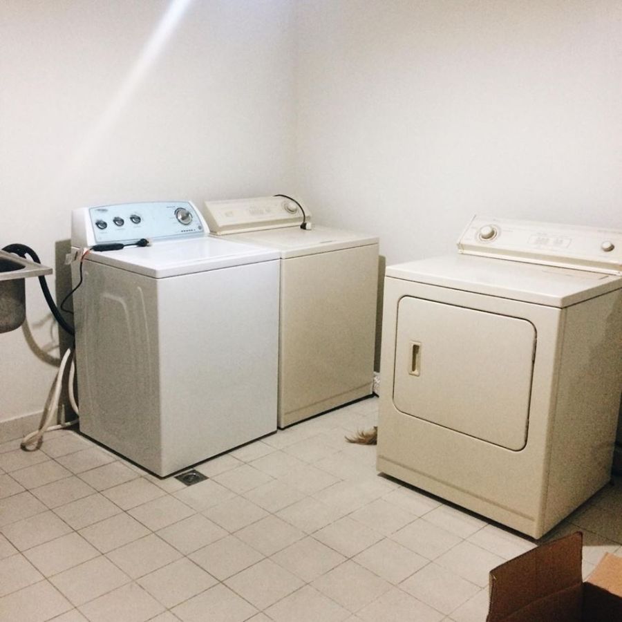 "Luna Gardens - 3 Bedroom, furnished w parking, 247sqm, Rockwell"02