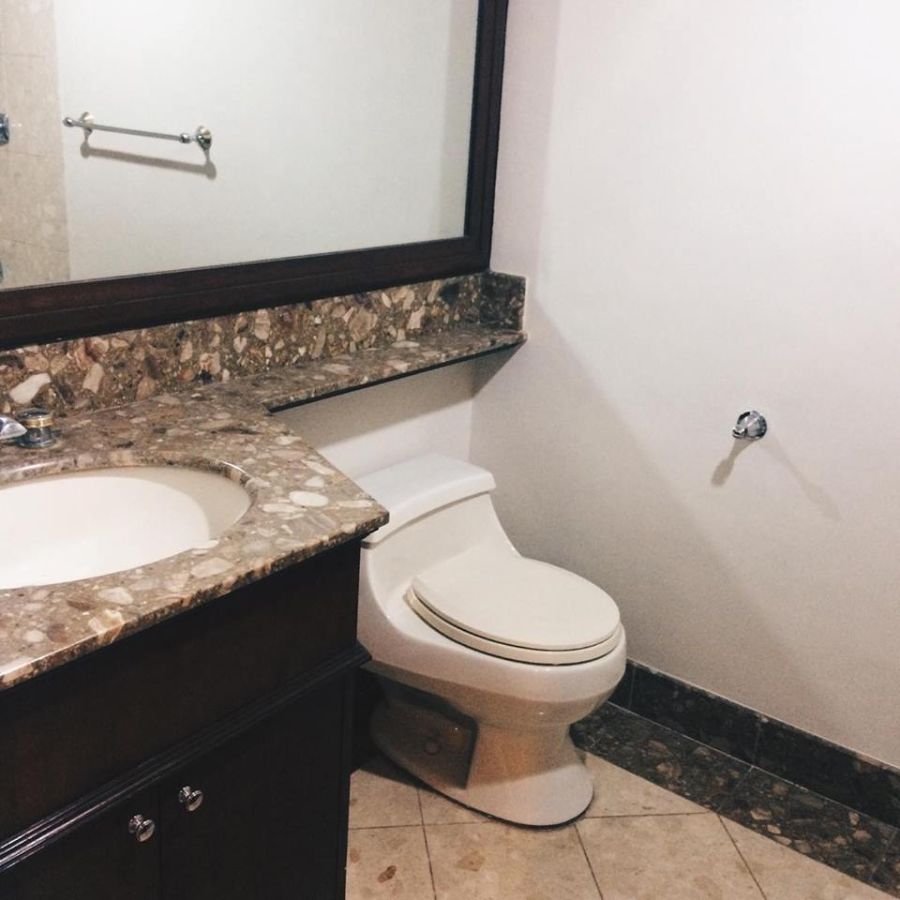 "Luna Gardens - 3 Bedroom, furnished w parking, 247sqm, Rockwell"05