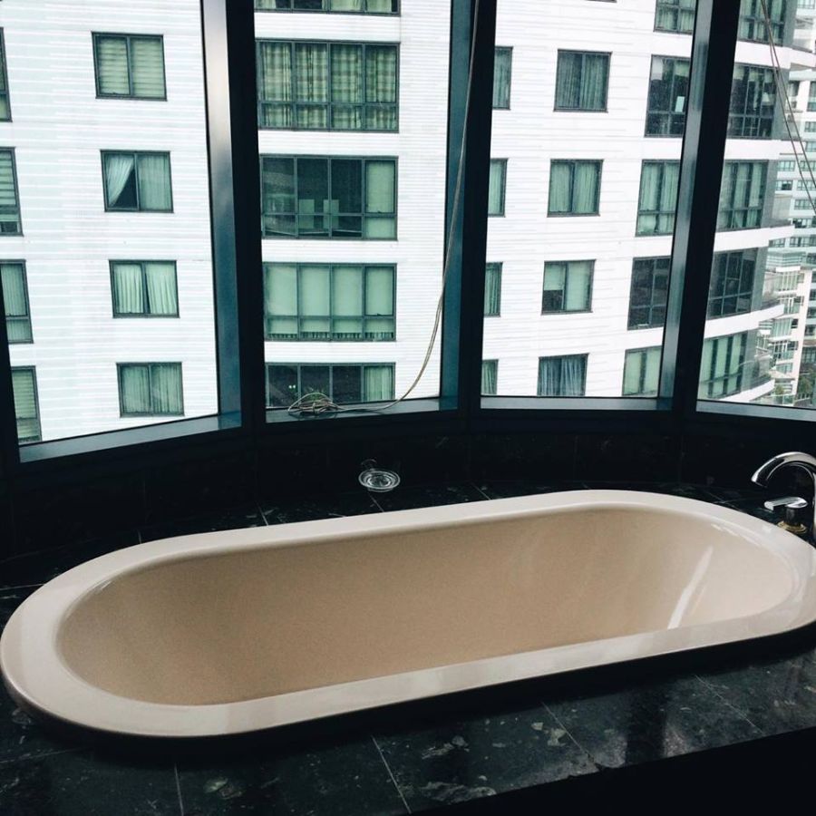 "Luna Gardens - 3 Bedroom, furnished w parking, 247sqm, Rockwell"10