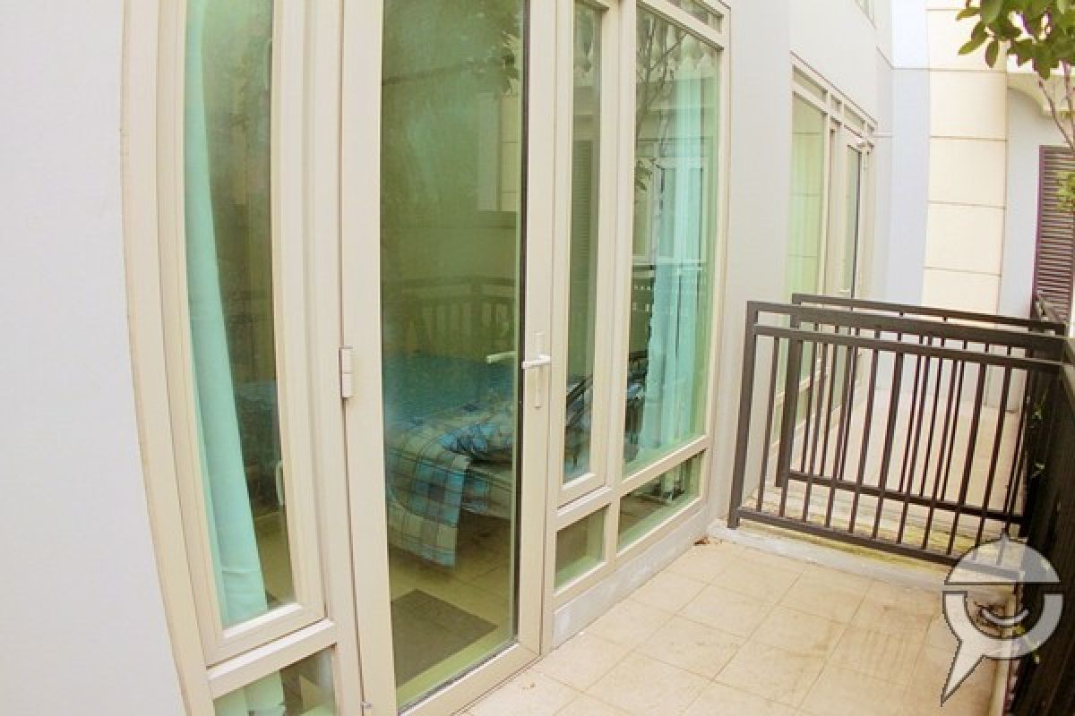 Studio Type Condo Near Resorts World With Parking02