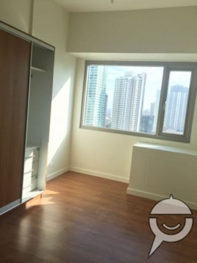 "Office Space for Rent in Eton Tower Makati, 22-28sqm Lot in Dela Rosa St. corner V. A. Rufino St, Makati, Bernadette Tud"07