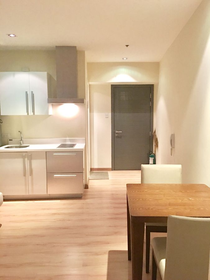 Fully Furnished Studio Unit For Lease at Knightsbridge Residences Makati05