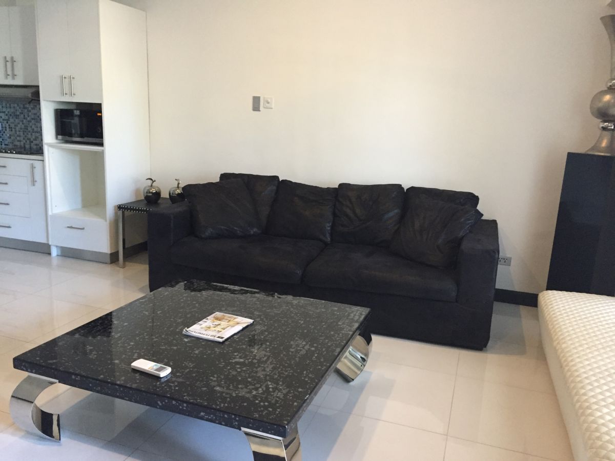 Condominium for Rent 1BR fully-furnished03
