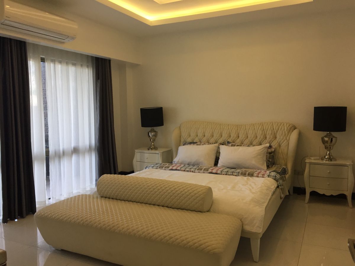 Condominium for Rent 1BR fully-furnished10