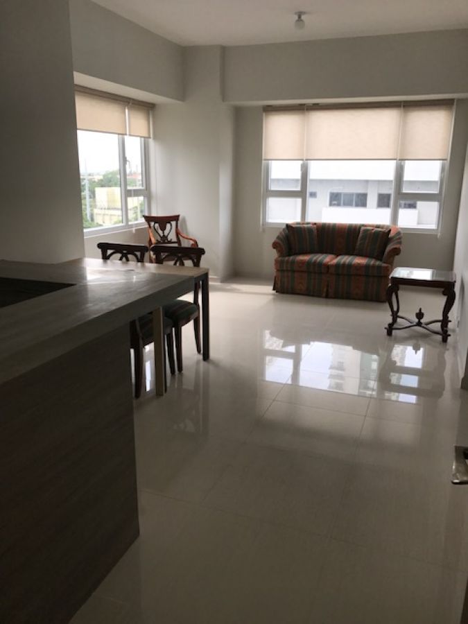 "2 Bedroom Condominium with parking in Alabang, Muntinlupa"07