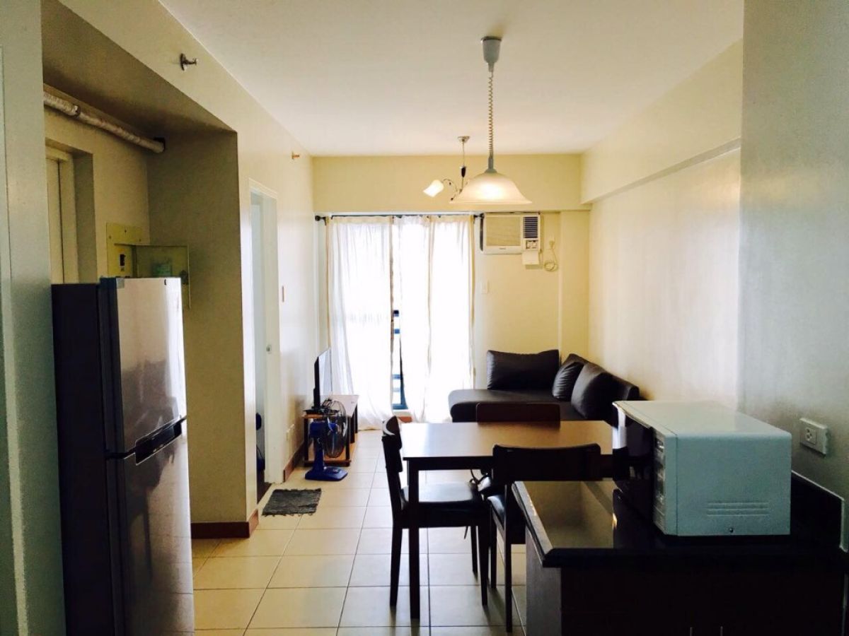 Fully Furnished 2 Bedroom with Parking Flair Towers Mandaluyong04