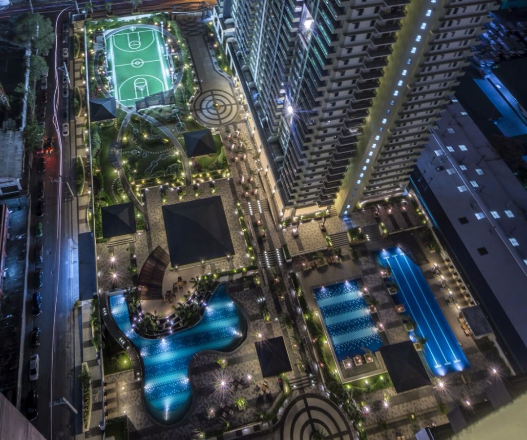 Fully Furnished 2 Bedroom with Parking Flair Towers Mandaluyong07
