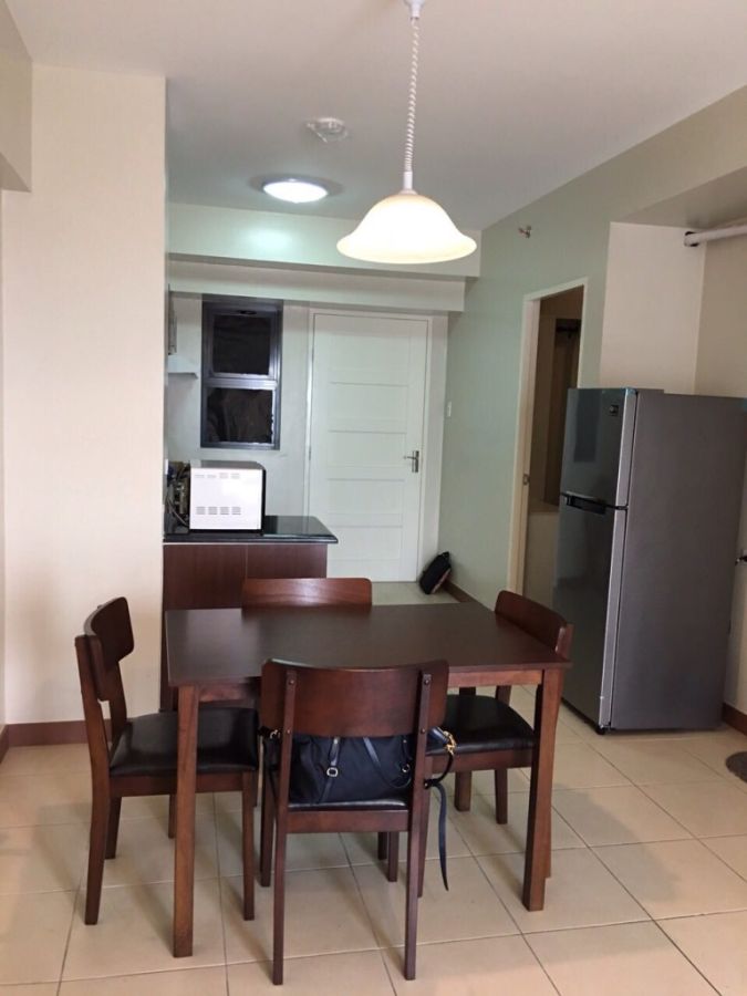 Fully Furnished 2 Bedroom with Parking Flair Towers Mandaluyong09