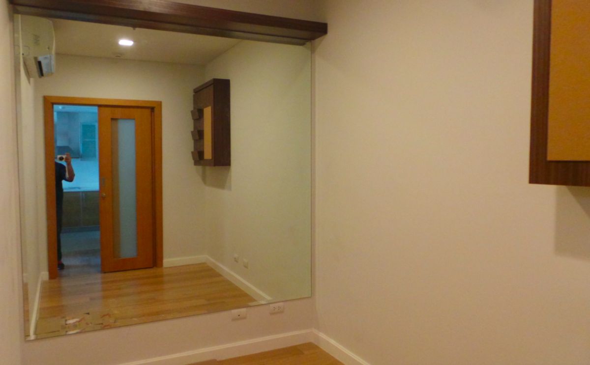 One Bedroom Park Terraces FOR RENT Glorietta Makati ARN Realty Gabriel Narciso09