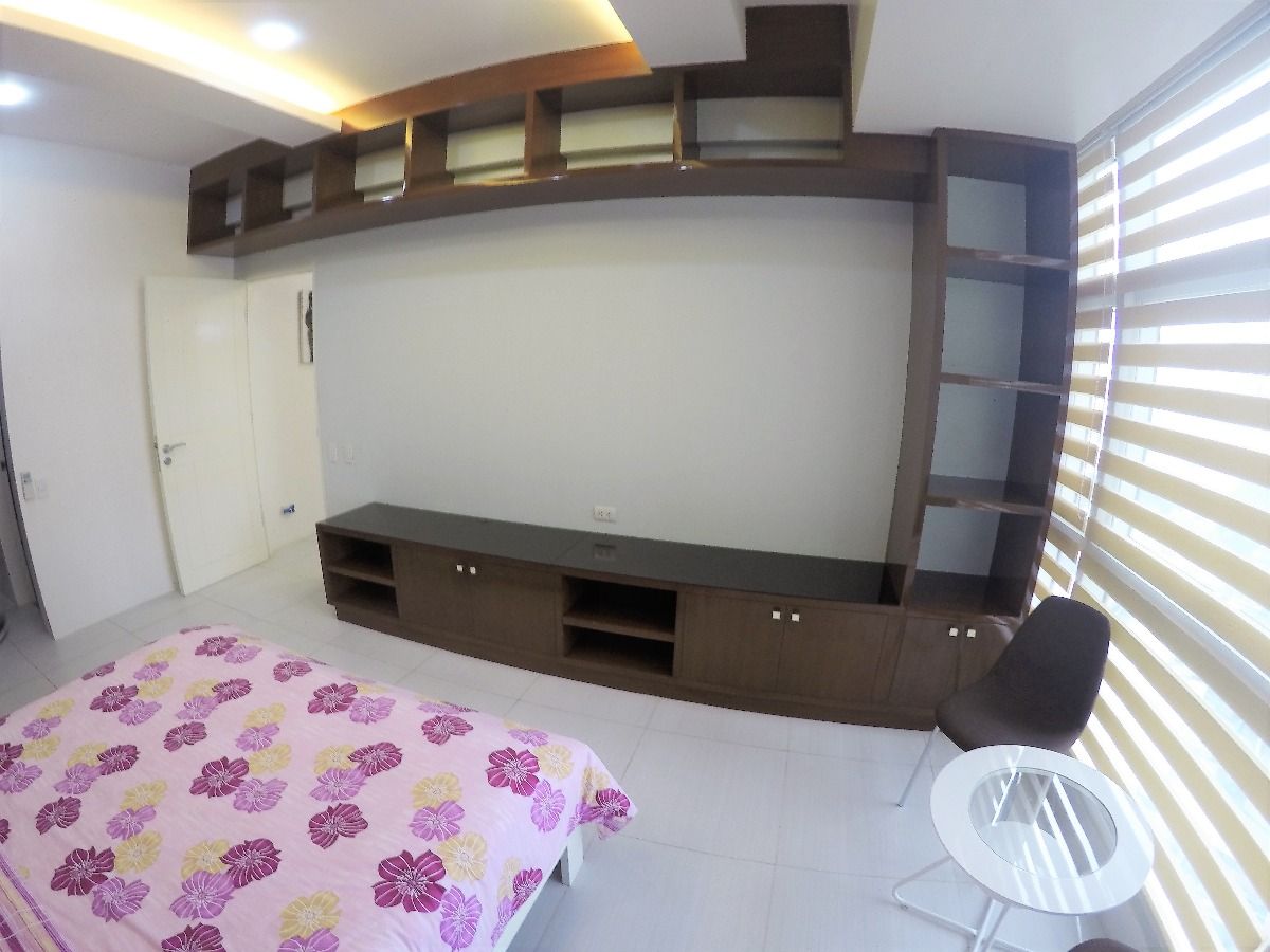 1 Bedroom Unit in Twin Oaks Place10