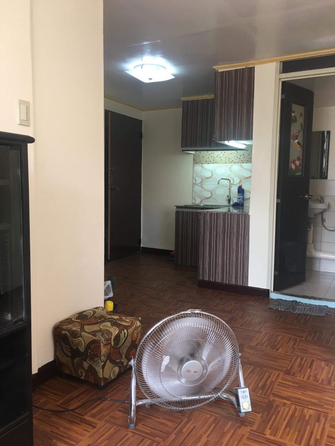 San Benissa Condo 1 bedroom unit with parking 11k near S&R and SM Fairview.03