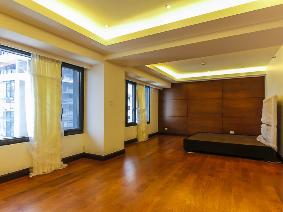 "Arya Residences, 3 Bedroom, Semi-furnished w Parking, 300sqm, BGC"05
