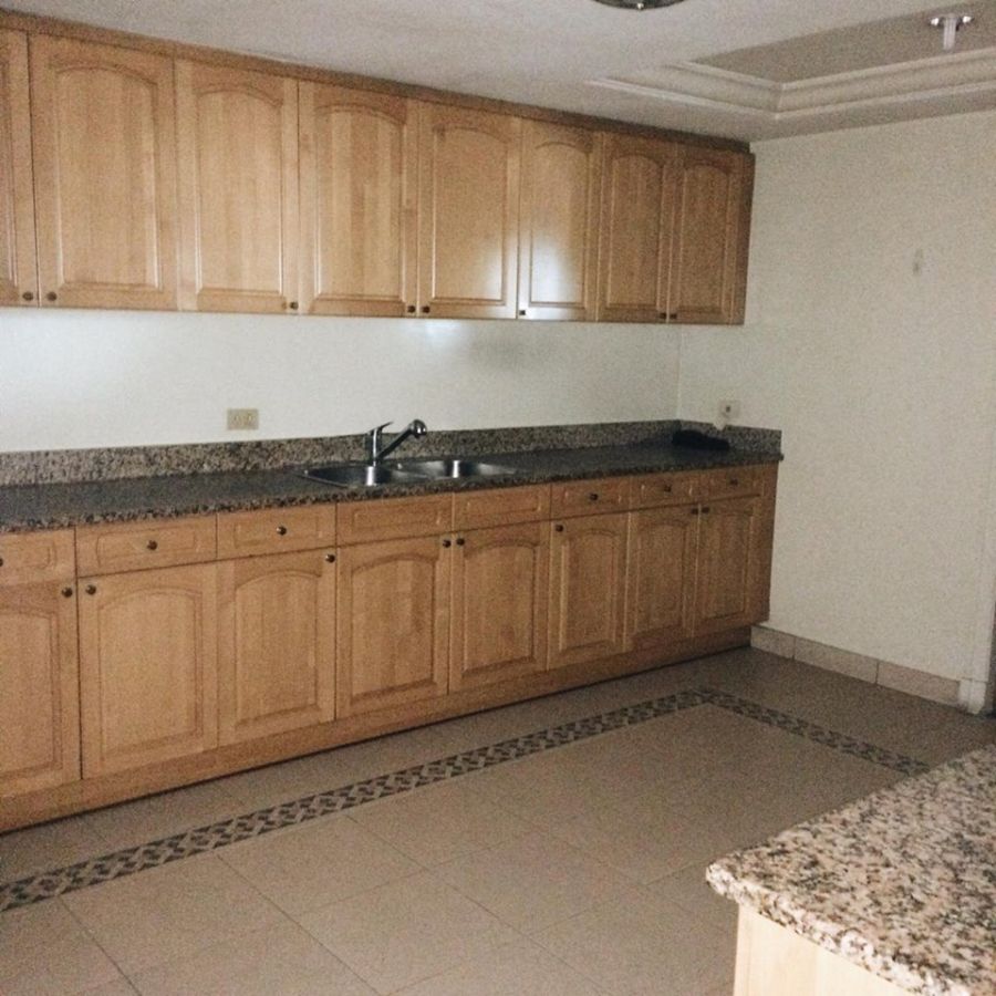 "For Rent Lease: Rizal Tower, 3 Bedroom, Semi furnished w parking, 286sqm"09