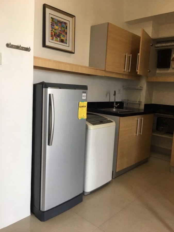Fully Furnished 1BR Condo at Mabolo08