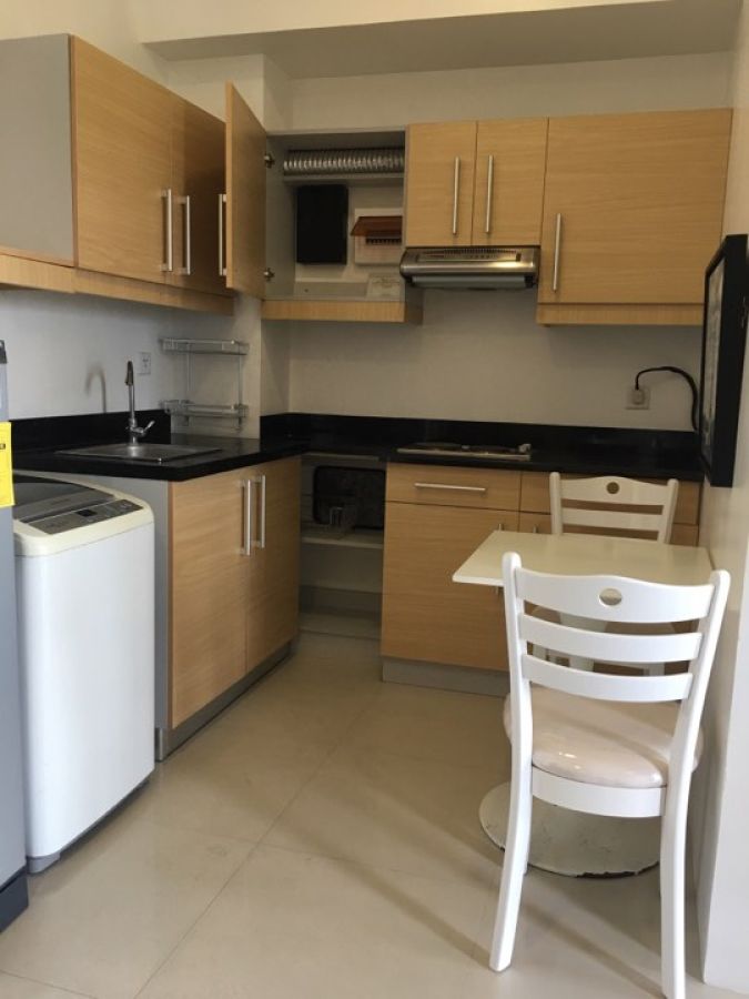 Fully Furnished 1BR Condo at Mabolo09