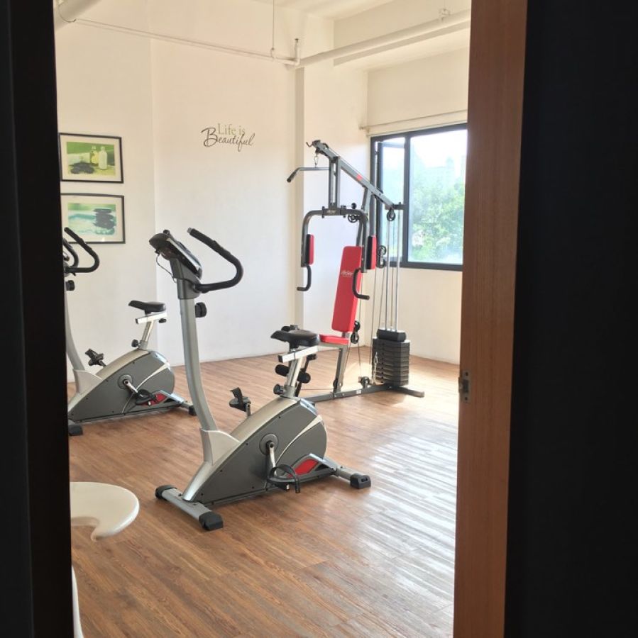 Fully Furnished 1BR Condo at Mabolo10