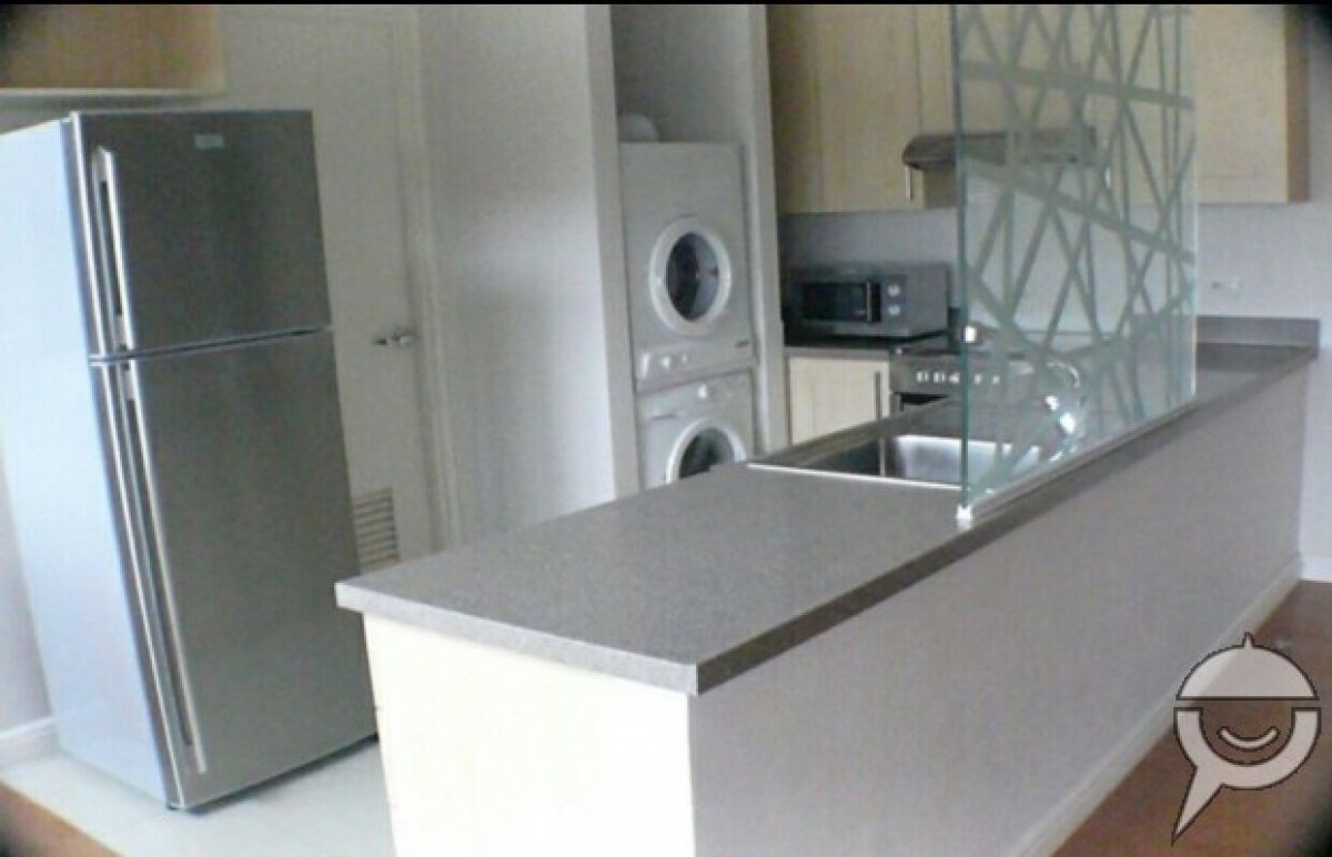 Semi Furnished 3 Bedroom for rent Rockwell02