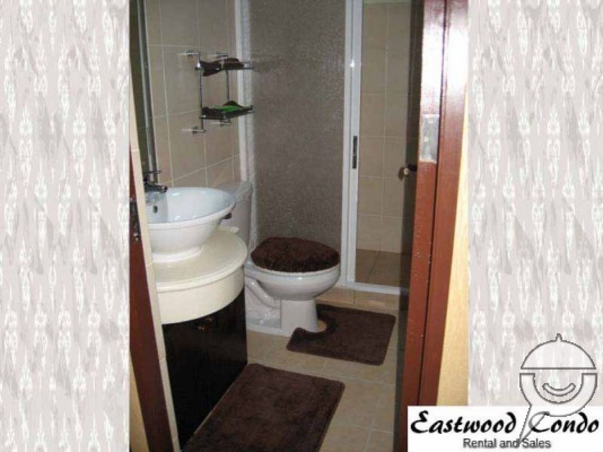 "FURNISHED 1 BEDROOM CONDO FOR RENT IN EASTWOOD, QUEZON CITY"02