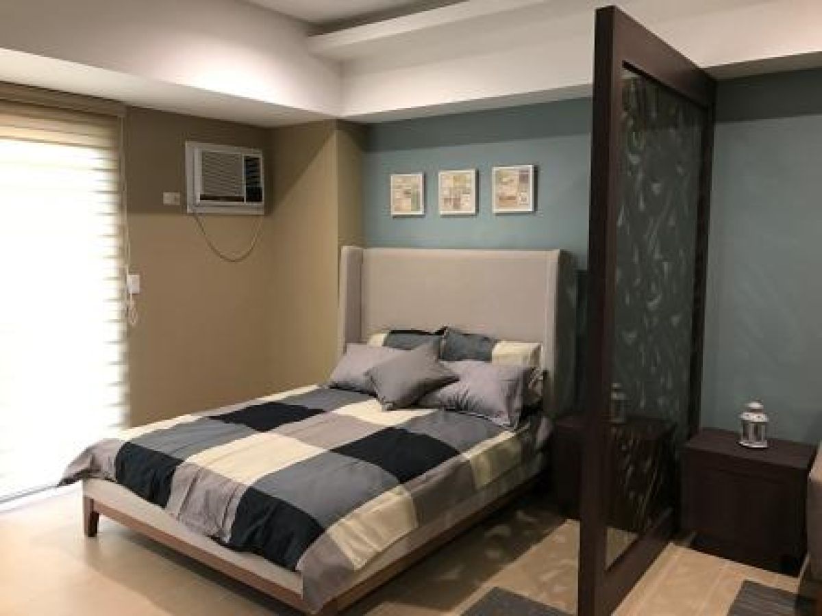 Venice Studio Apartment With Balcony and Parking For Rent06