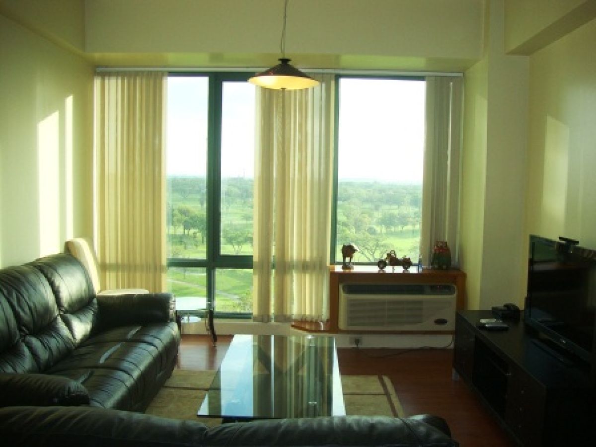 One Bedroom Apartment In Bellagio Tower One Overlooking Golf Course06