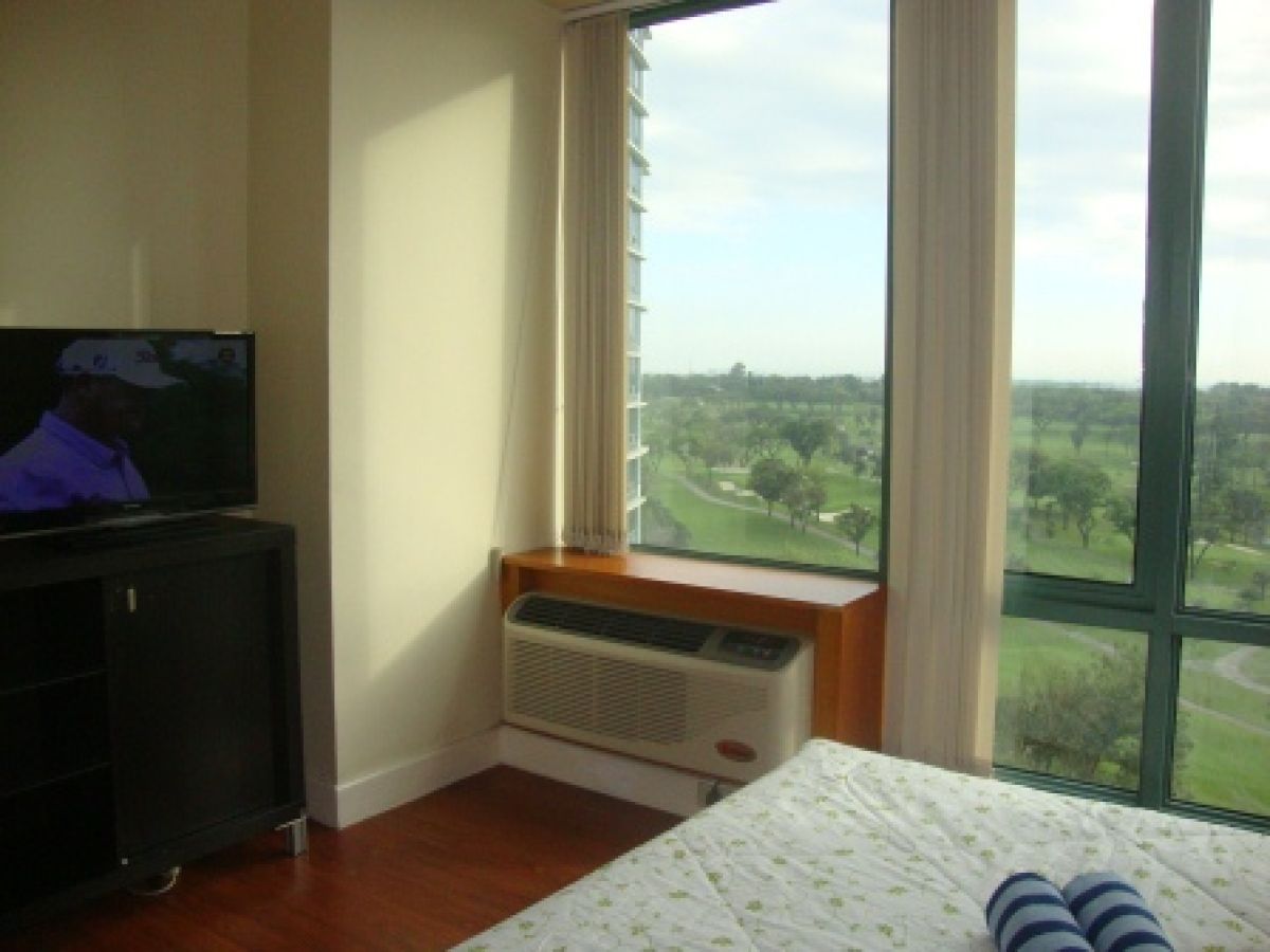 One Bedroom Apartment In Bellagio Tower One Overlooking Golf Course10