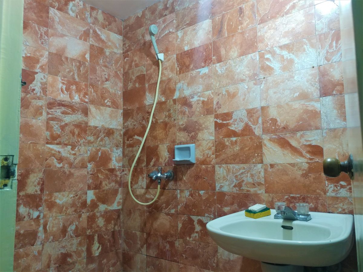 Condo Unit with 1 Bedroom for Lease in front of DLSU Manila02