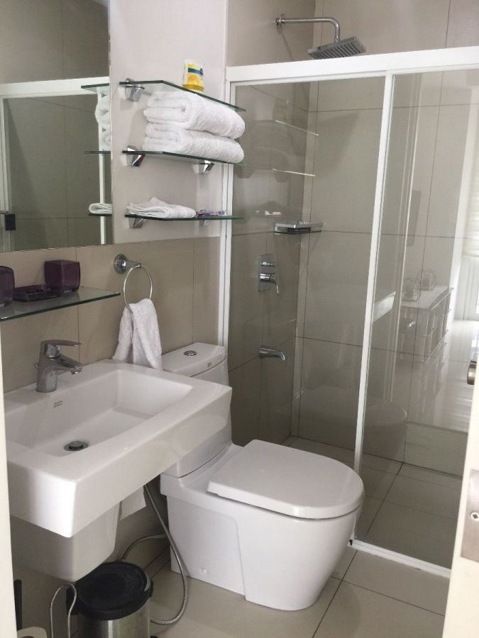 Elegant 1 Bedroom04