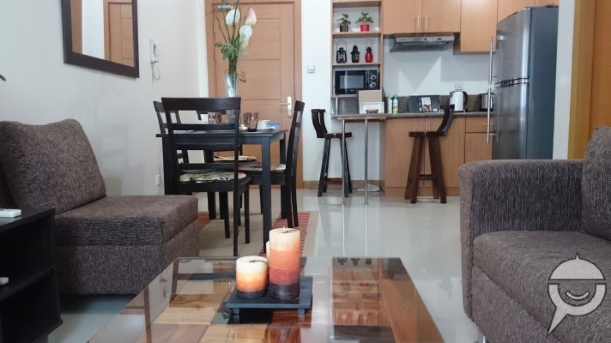 1BR FOR RENT TRION TOWER BGC04
