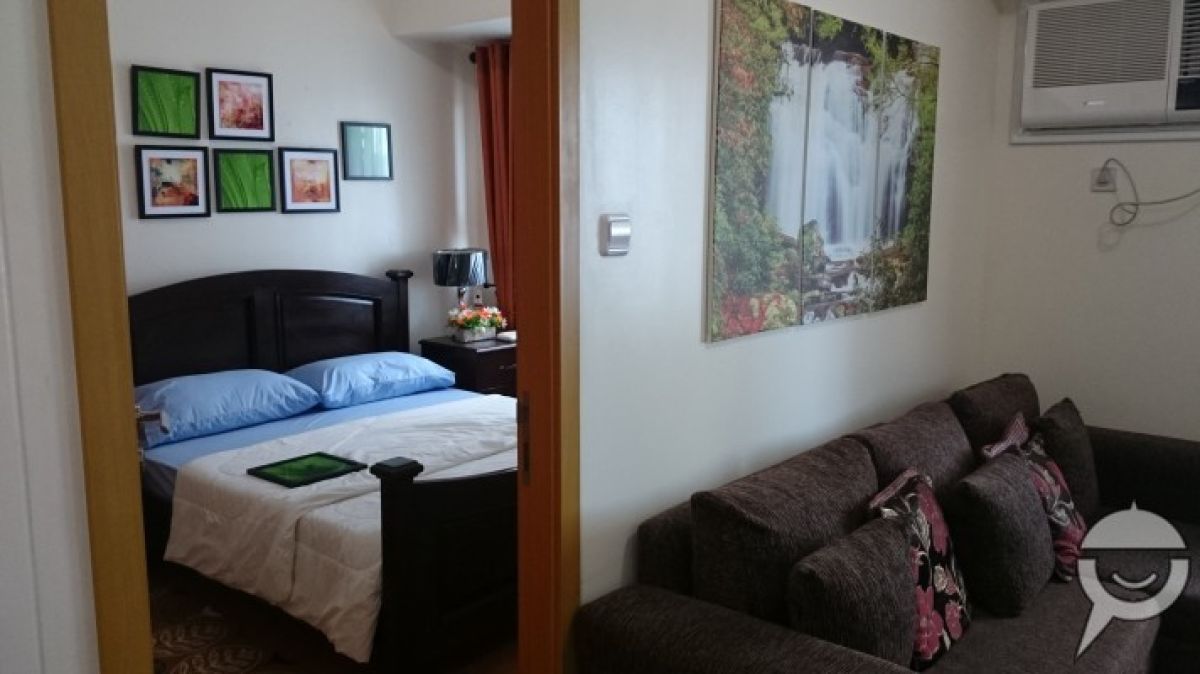1BR FOR RENT TRION TOWER BGC05