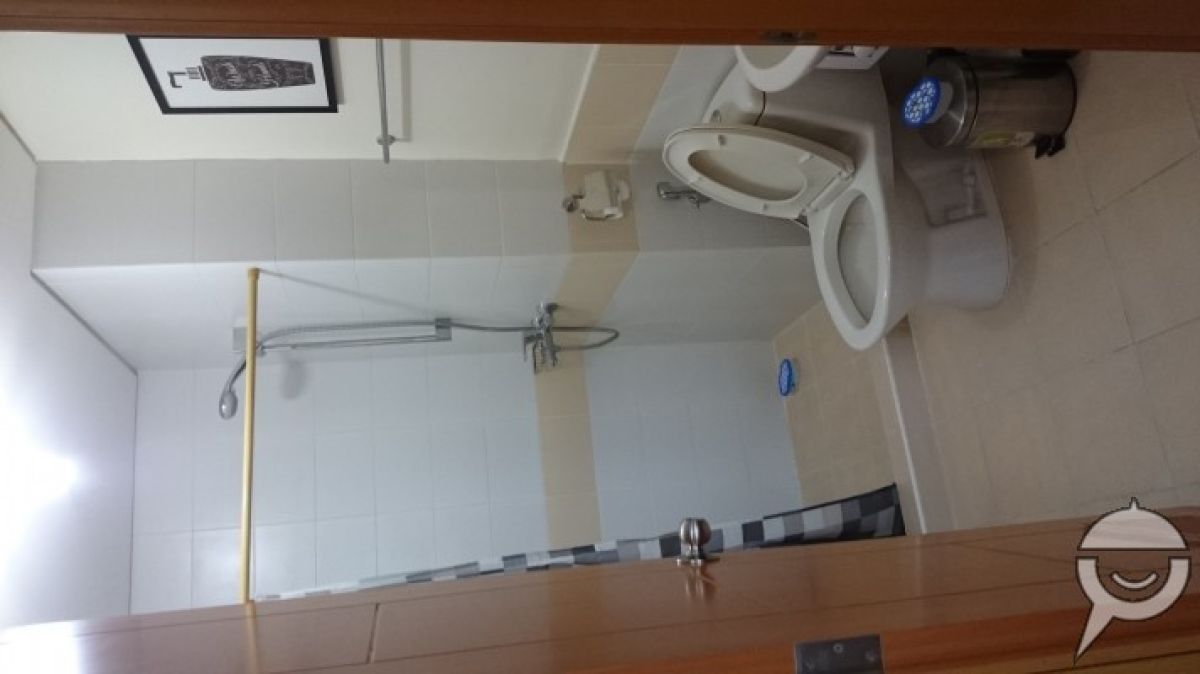 1BR FOR RENT TRION TOWER BGC08