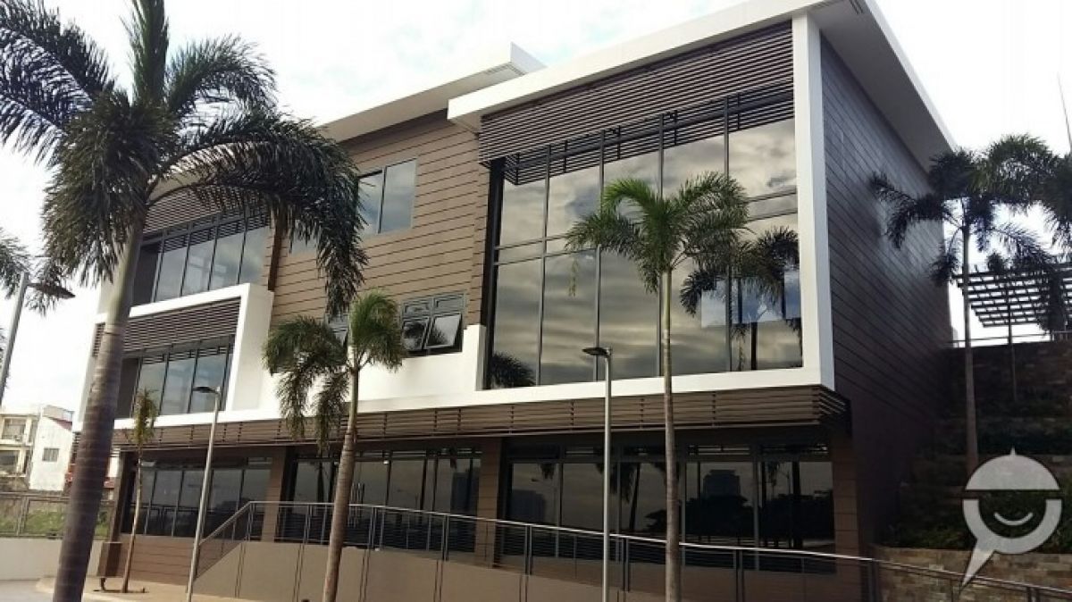 The Levels Alabang Filinvest 2BR Luxury Interior Design w Parking Slot02