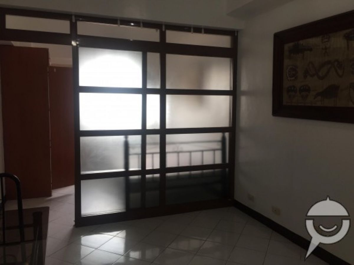 1 Bedroom  Condo for Rent  30 sqm07