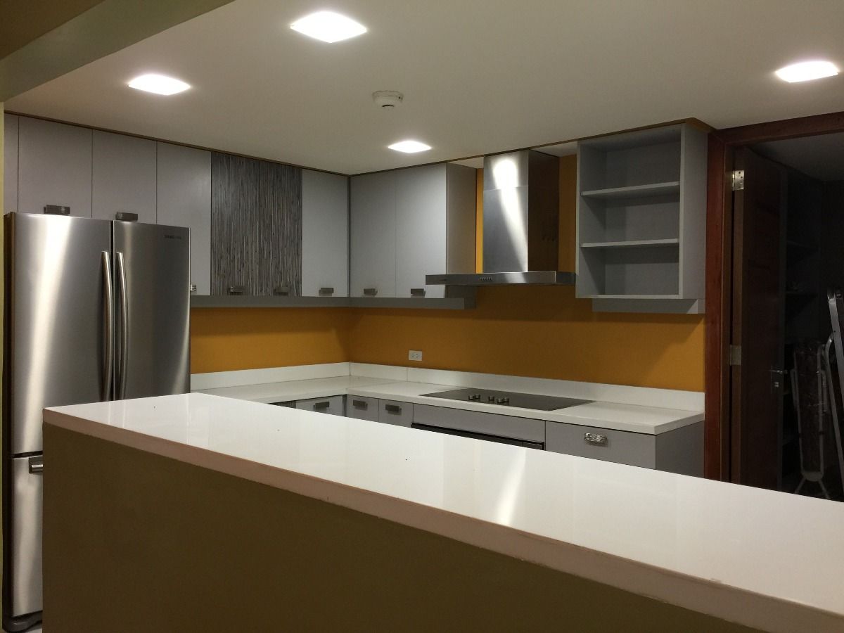 "One Salcedo Place- 2 Bedroom for Rent in Salcedo Village, Makati"07
