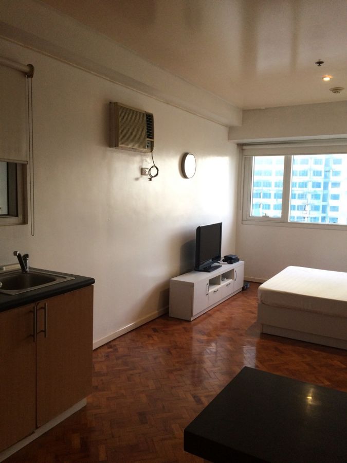 "The Columns Ayala Avenue – Studio for Rent in Bel-Air, Makati"08