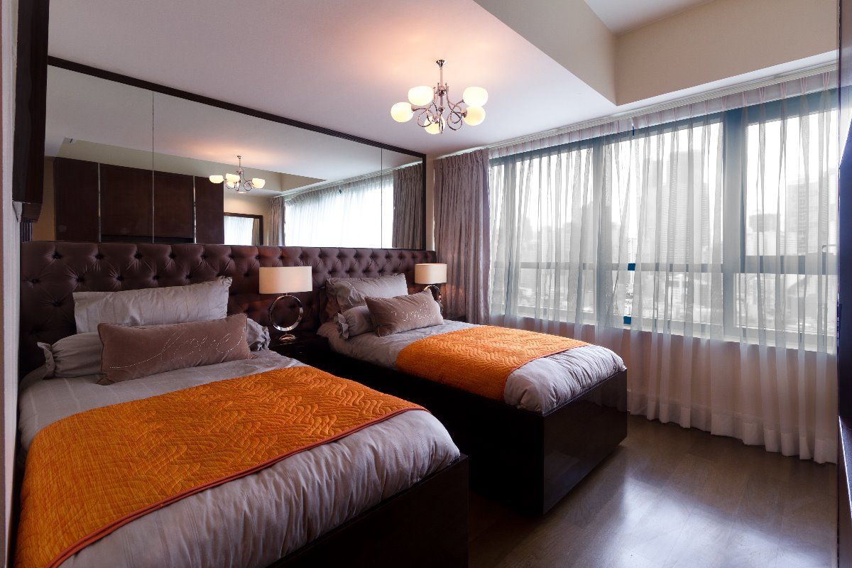 2 Bedroom Fully Furnished Rockwell Edades for Rent05