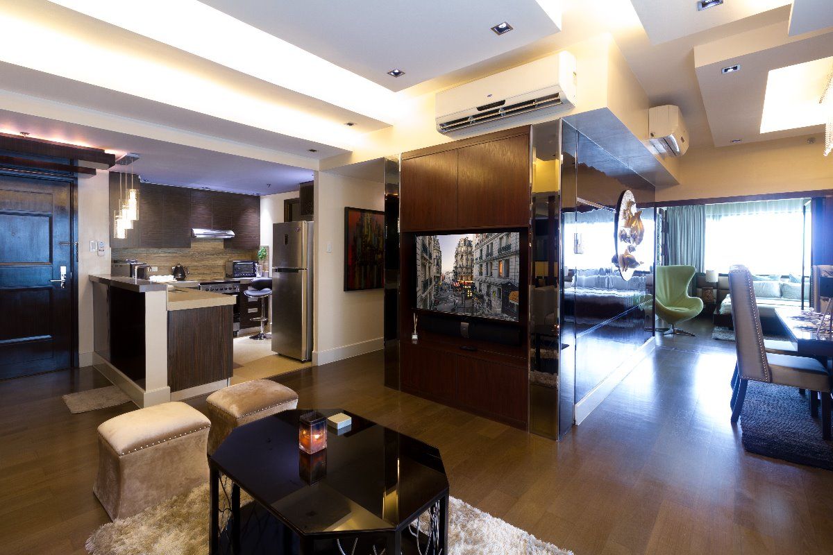 2 Bedroom Fully Furnished Rockwell Edades for Rent08