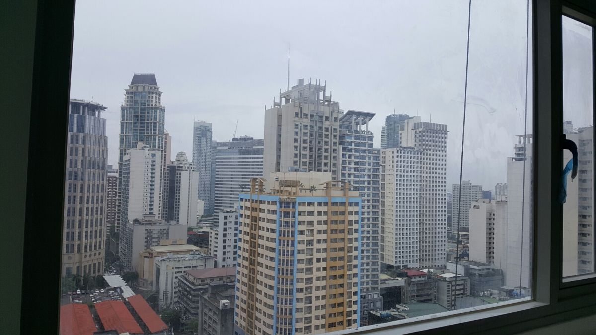 Condominium for rent Makati Ayala CBD Eton Tower Studio type03