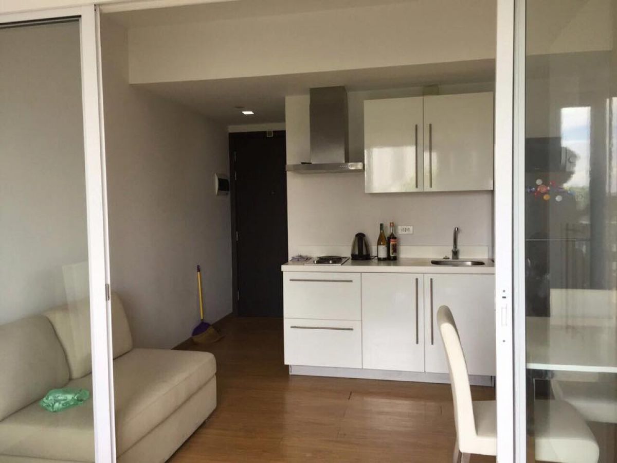 For Lease Studio unit Acqua Residences05