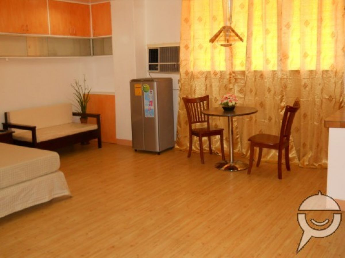 Spacious Studio condo Apartment rooms for rent Cebu01