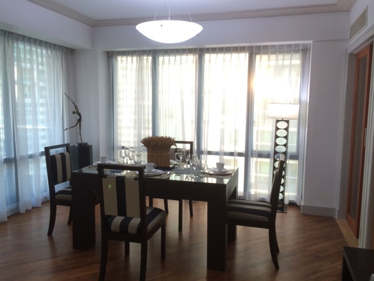 2 Bedrooms for Lease in Amorsolo Rockwell Makati10
