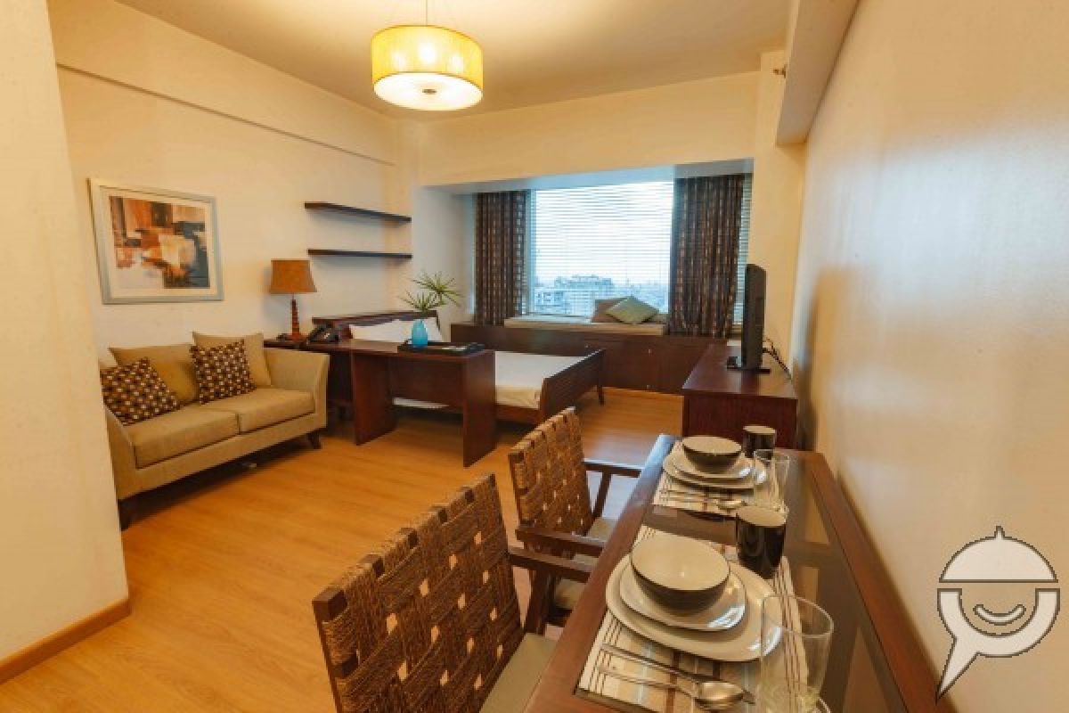 Studio Unit at The St. Francis Shangri-La Place02