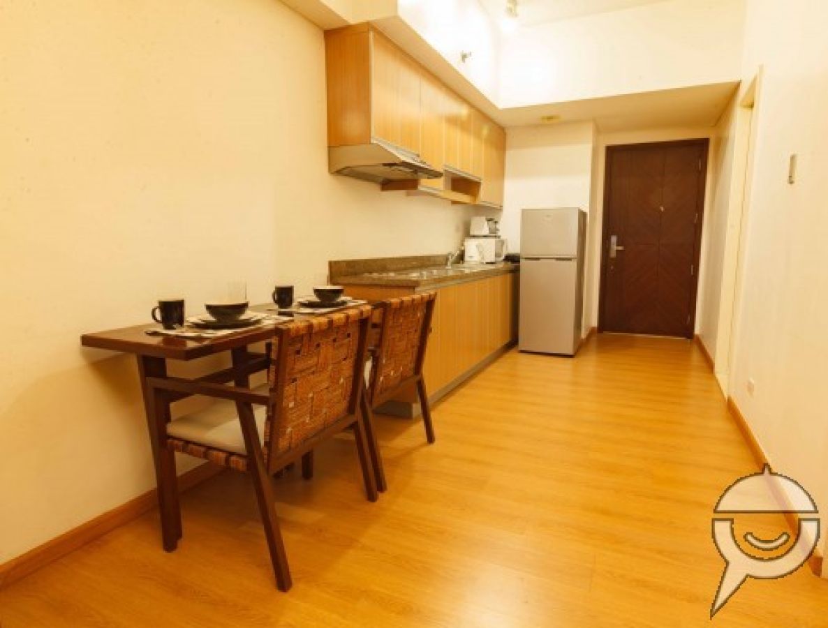Studio Unit at The St. Francis Shangri-La Place09
